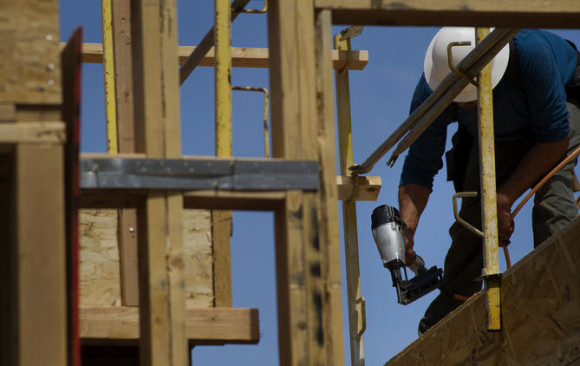 1 in 6 California construction workers labors in shadows